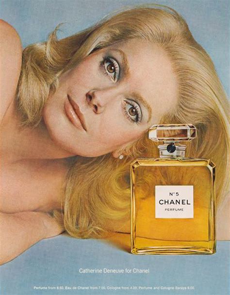 chanel n5 pub